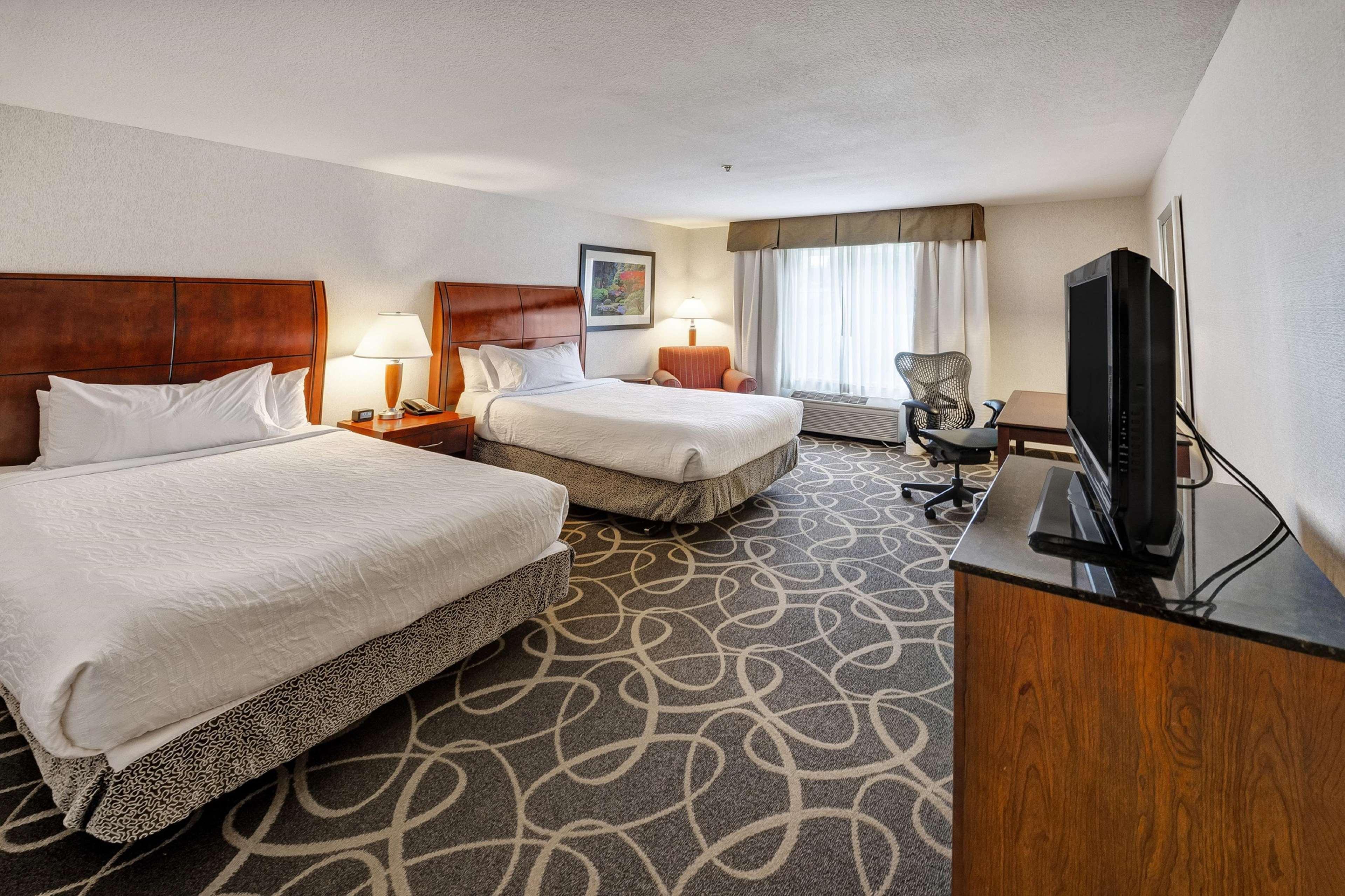 Hilton Garden Inn Portland Airport Exterior foto