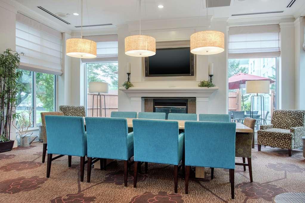 Hilton Garden Inn Portland Airport Interior foto