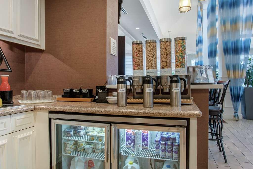 Hilton Garden Inn Portland Airport Restaurante foto